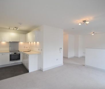 Studio to rent - Photo 2