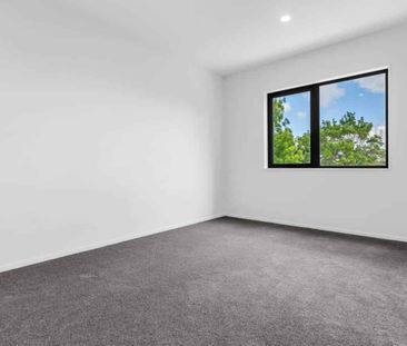 Brand new 5 Bedroom House at Prime Howick Location - Photo 3