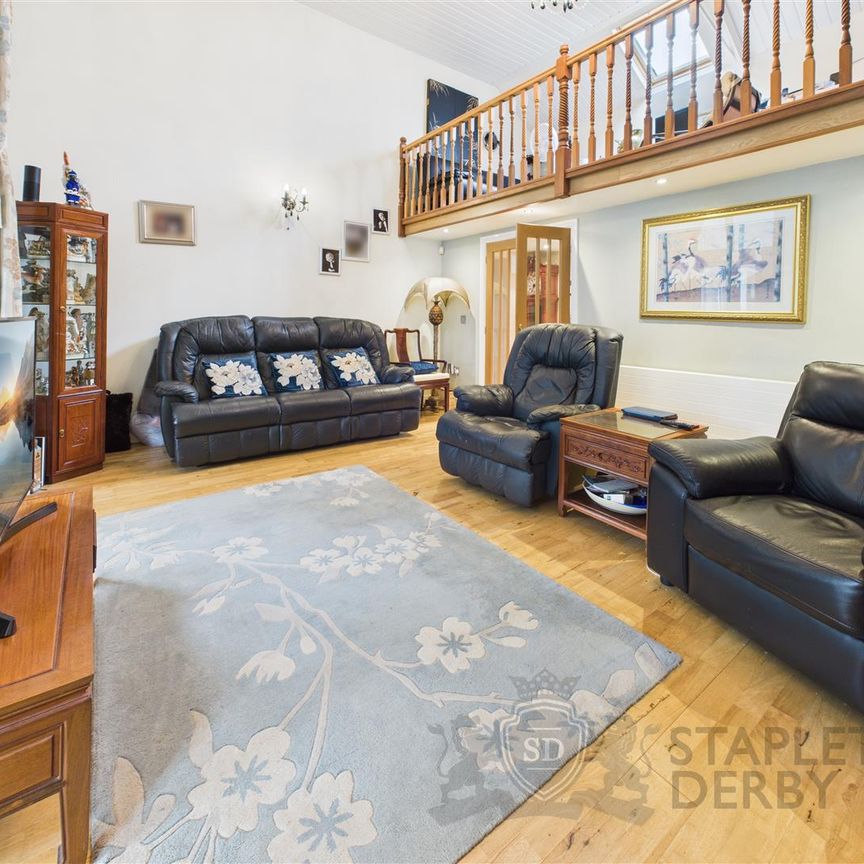 3 Bedroom Semi-Detached House for Rent - Photo 1