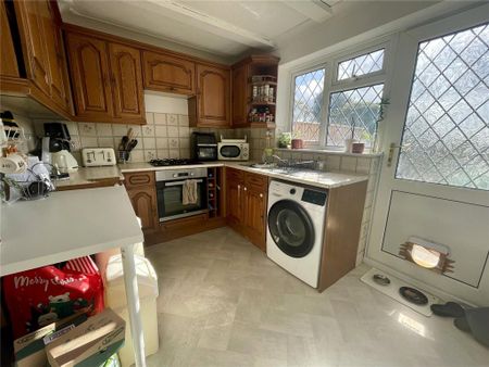 2 bedroom terraced house to rent - Photo 5