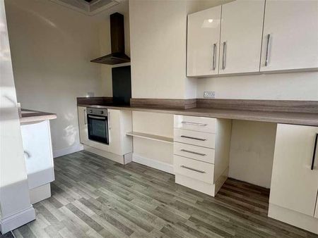 Dean Road, Scarborough, YO12 - Photo 5