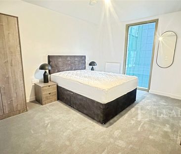 2 bedroom apartment to rent Castle Street, Luton, Bedfordshire, LU1 - Photo 2