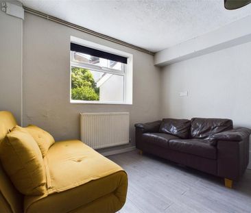 5 bedroom terraced house to rent - Photo 1