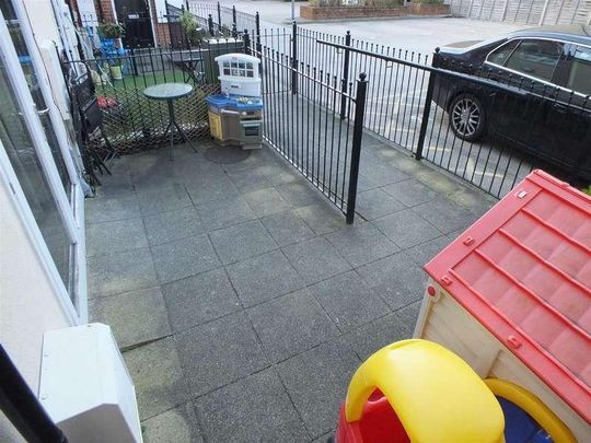 Duke Street, Trowbridge, BA14 - Photo 1