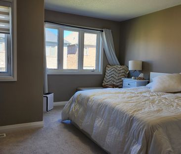 For Lease - 59 Copperhill Heights, Barrie, Ontario - Photo 6