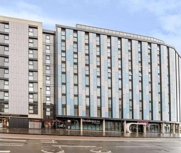 Slough, Berkshire, SL1 - Photo 5