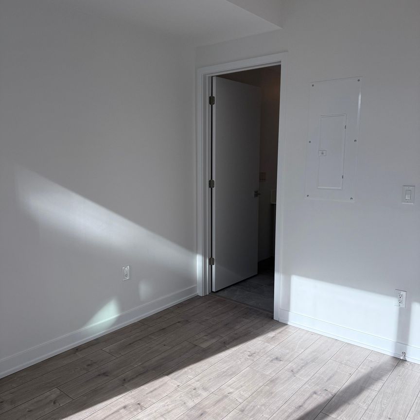 For Lease - 500 Plains Road Unit# 302, Burlington, Ontario - Photo 1