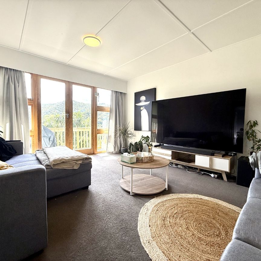 3 Bedroom Flat in Karori - Photo 1
