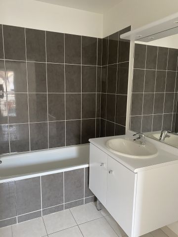 Appartement 2 pièces + parking extérieur - Photo 3