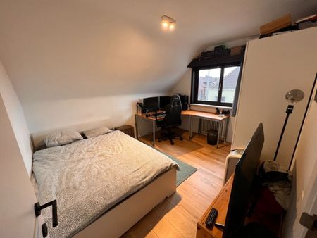 --- IN OPTIE --- Volledig vernieuwd appartement te Melle (Florawijk) met 3 grote slaapkamers & autostaanplaats - Foto 5