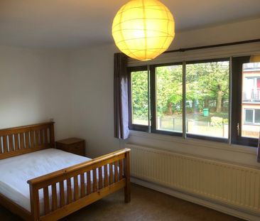 2 Bed Terraced House, Loxford Court, M15 - Photo 6