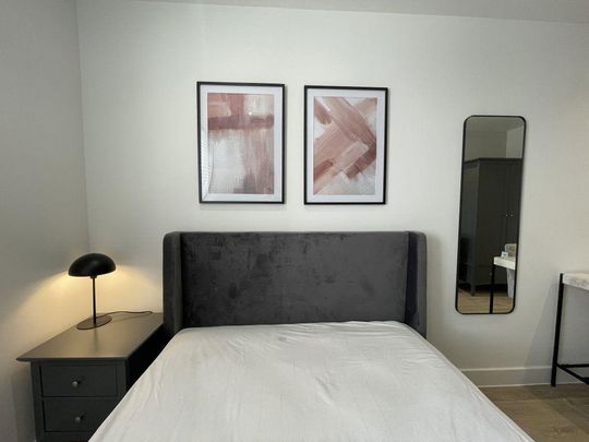 1 bedroom in a house share to rent - Photo 1