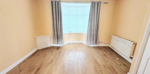 3 bedroom townhouse to rent - Photo 2