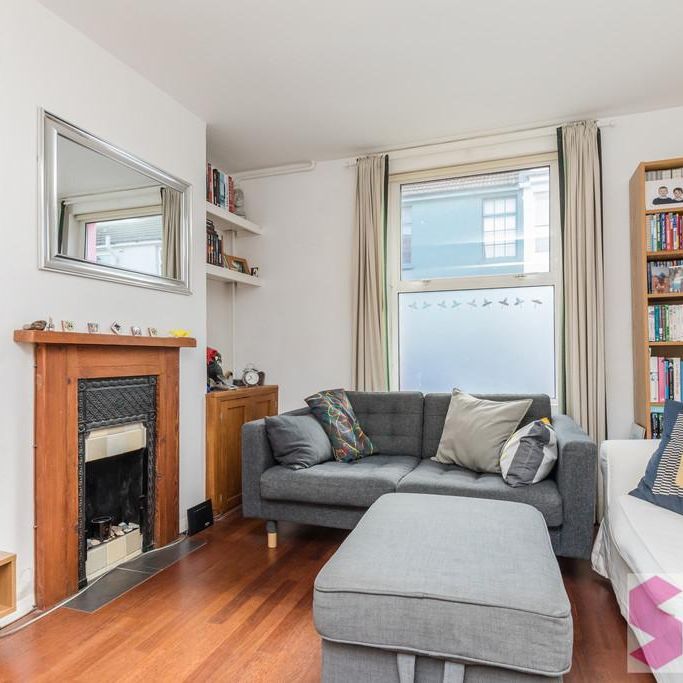 3 bedroom terraced house to rent - Photo 1