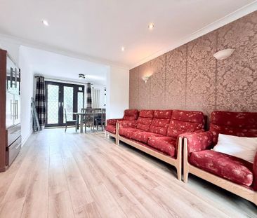 Muirfield, East Acton, London, W3 7NR - Photo 3