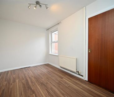 19 Ebor Drive, Belfast, BT12 6NR - Photo 6