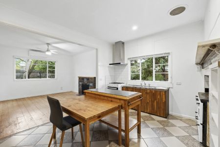 Three Bedroom Home In Daylesford - Photo 4