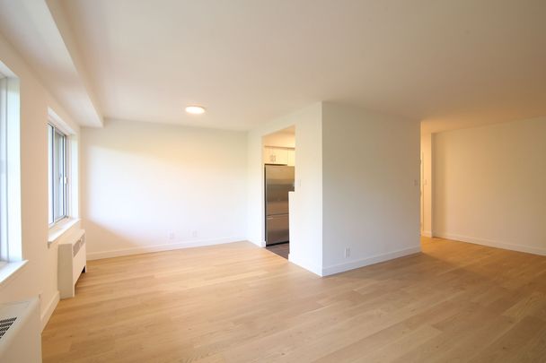 4555 Bonavista Avenue - Photo 1