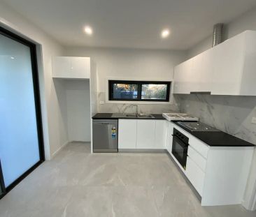 “Brand new 2-Bedroom free-standing Granny for rent in Liverpo” - Photo 2