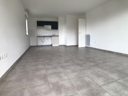 APPARTEMENT T3 64M - Photo 3