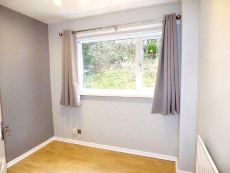 Helston Court, West Denton Park, Newcastle upon Tyne, Tyne and Wear, NE15 8UJ - Photo 2