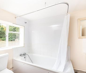 1 bedroom semi-detached house to rent - Photo 5