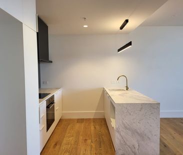 One bedroom+One bathroom+One car park - Photo 6