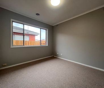 Fully Renovated 2BR Villa Unit With All The Bells & Whistles - Photo 2