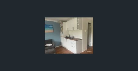 CENTRAL STUDIO APARTMENT - Photo 4