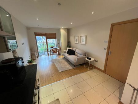 Beech House, Carrickmines, Dublin 18 - Photo 2