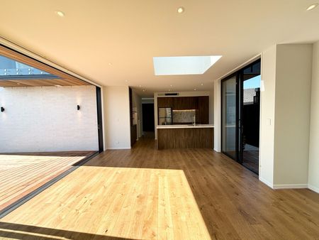 2/7 Roa Road, Fendalton, NZ 8041 - Photo 5