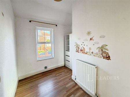 3 bedroom house to rent Skelwith Road, Sheffield, South Yorkshire, S4 - Photo 4