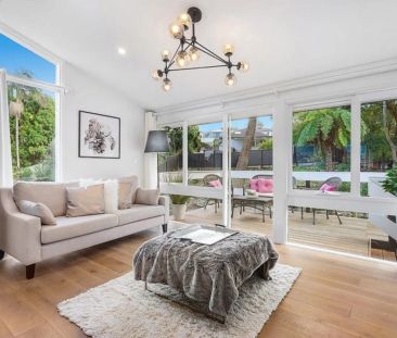 Modern Family Retreat in a Peaceful Setting! - Photo 4