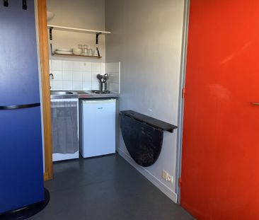 Studio PLACE ARISTIDE BRIAND - Photo 1