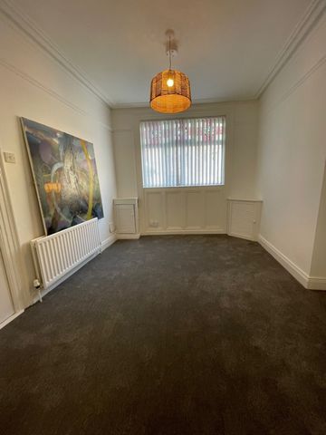 10 Rathgar street, Belfast, BT9 7GD - Photo 2