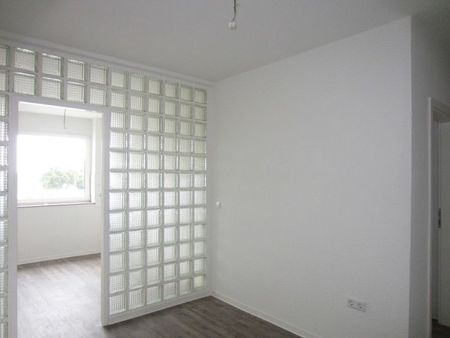 Nette Nachbarn gesucht: gut geschnittene, renovierte 2,5-Zi.-Wohnung - Photo 2