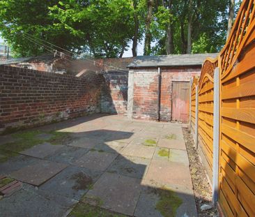 3 bedroom terraced house to rent - Photo 2