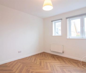 2 Bedroom Flat - Photo 3