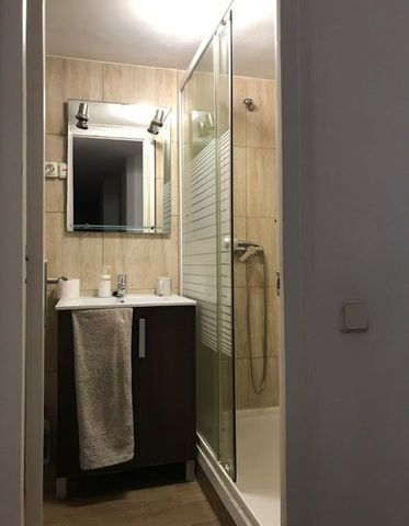 Carrer dAragó, Barcelona, Catalonia - Photo 4