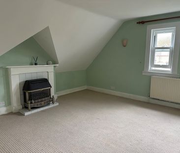 Earls Avenue, Folkestone - Photo 3