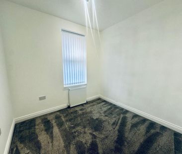 4 bedroom flat to rent - Photo 5