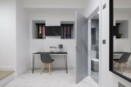 9 bedroom house to rent - Photo 4