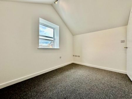 3 bedroom apartment to rent - Photo 5