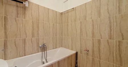 Zeer licht appartement met 2 slaapkamers – 95 m² – Met uitzicht op een park - Photo 4