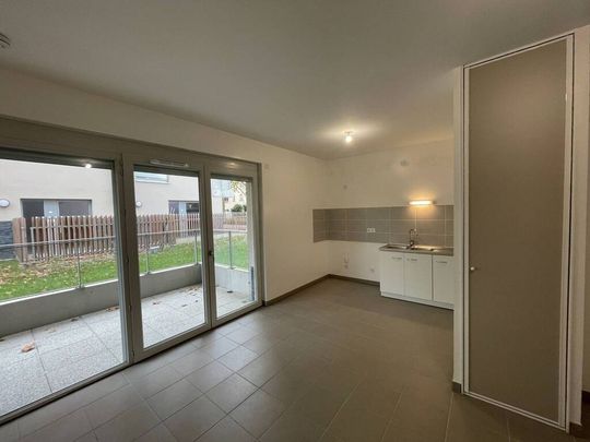 Location appartement Eybens 38320 2 pièces 46.82 m² - Photo 1