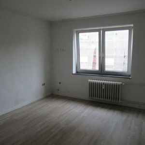 2-ZW mit Balkon am Ziegelteich 35 in Kiel zu vermieten! OTTO STÖBEN GmbH - Photo 2