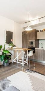 1BDRM IN HEART OF OLYMPIC VILLAGE / FALSE CREEK - Photo 4