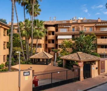 Marbella - Photo 3