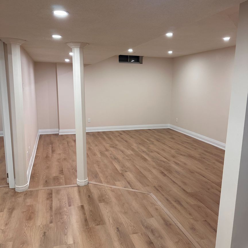 For Lease - 7362 Aspen Avenue, Mississauga, Ontario - Photo 1