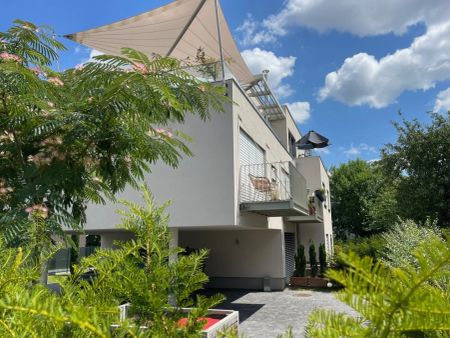 U1 LEOPOLDAU - TRAUMHAFTE WOHNUNG MIT CA.32 m2 EIGENGARTEN - IDYLLISCHE GRÜNRUHELAGE - PARKPLATZ MÖGLICH - Photo 3